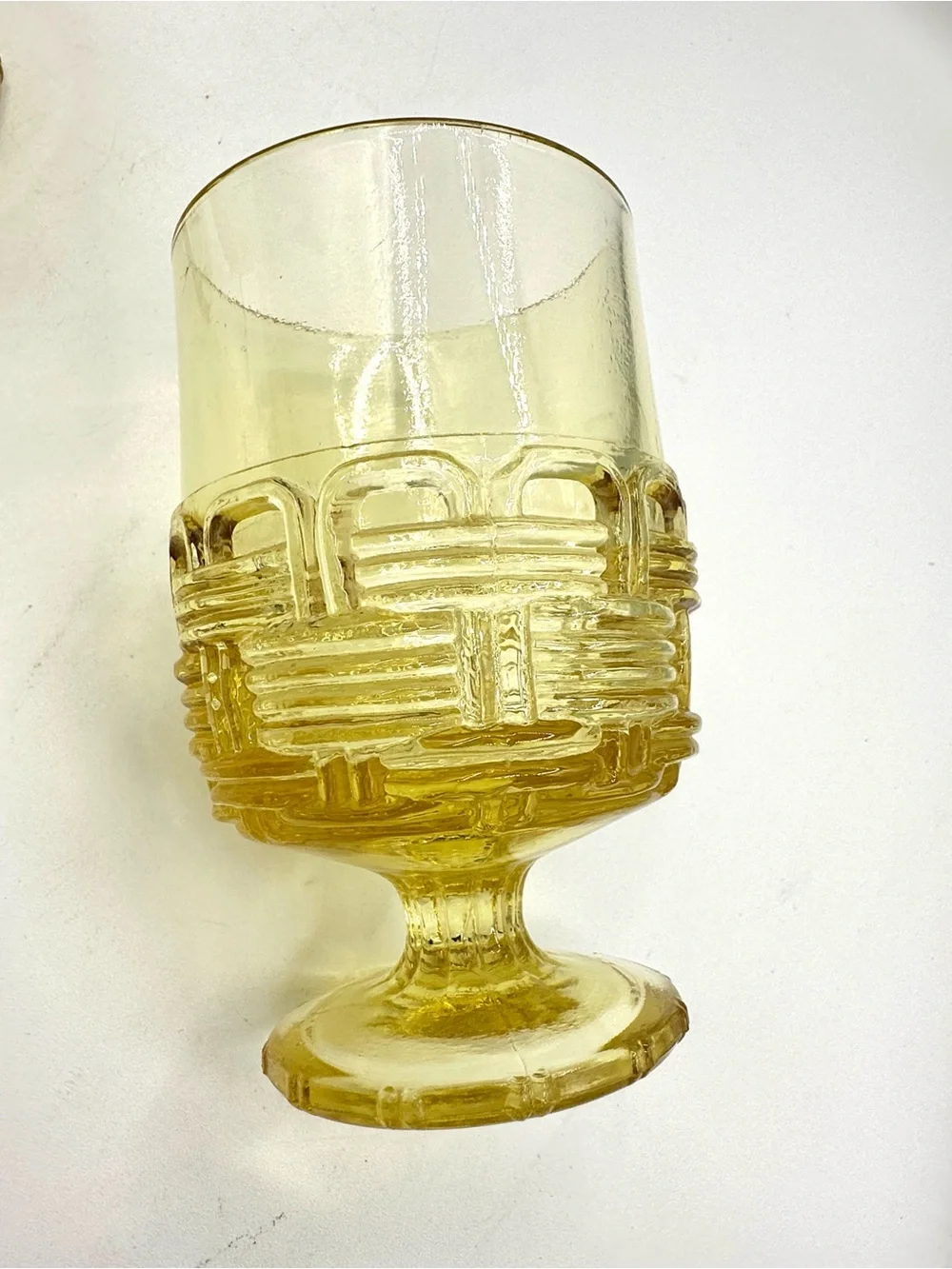 2 LE Smith Wicker amber yellow, iced tea/wine glasses. 70s USA